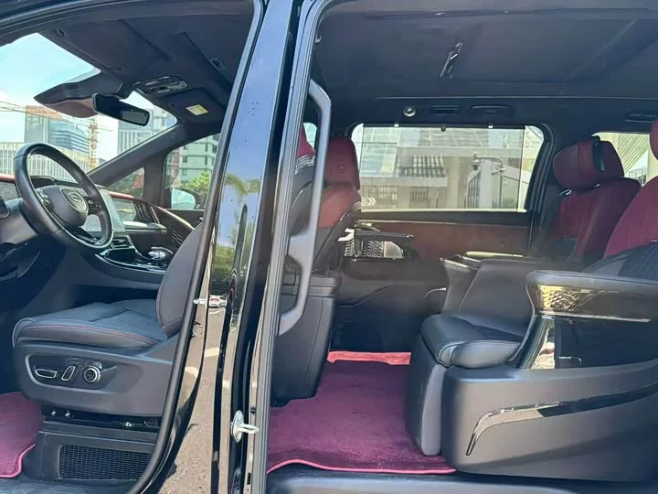 GAC Trumpchi M8