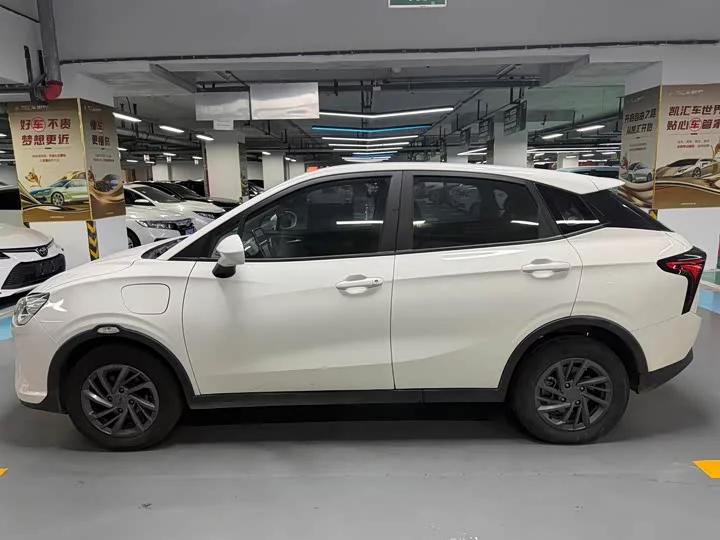 NETA Nezha V