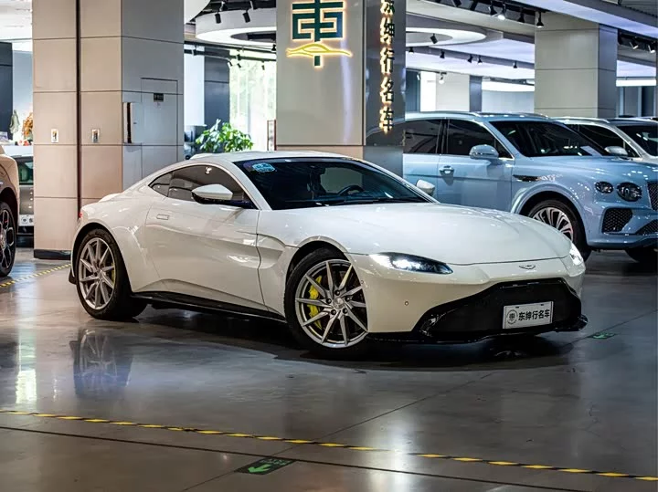 Aston Martin V8 Vantage