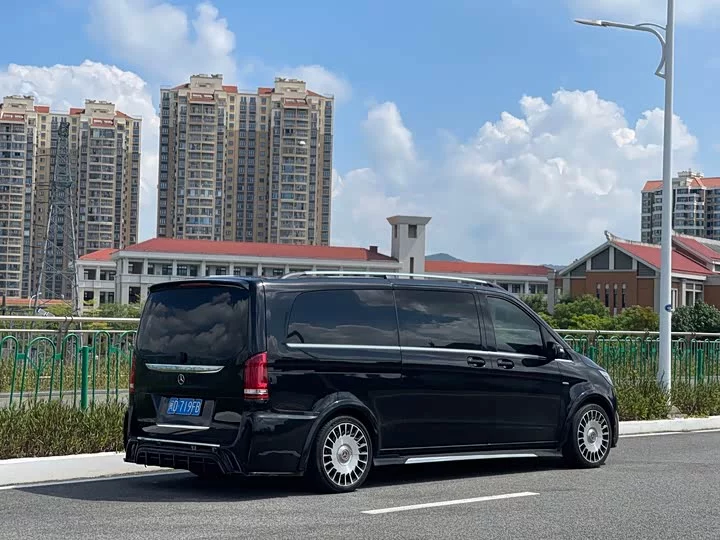 Mercedes-Benz Class V