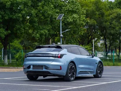 ZEEKR 001