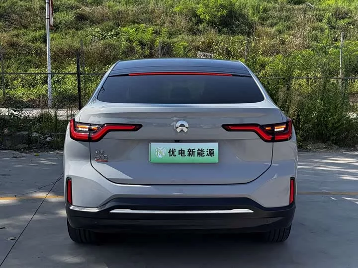 NIO EC6