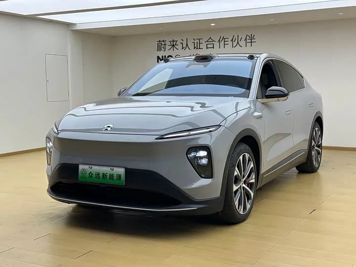 NIO EC7