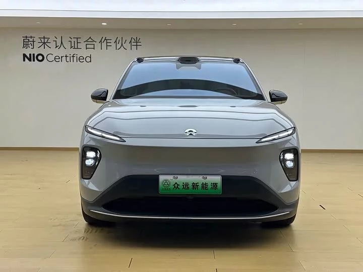 NIO EC7