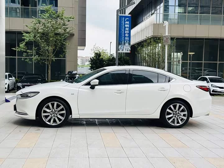 Mazda Atenza