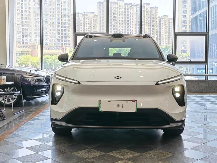 NIO ES6