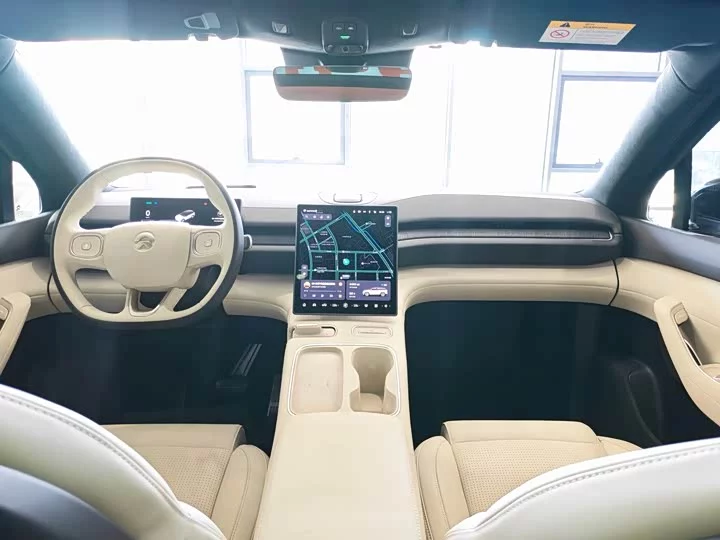NIO ES6
