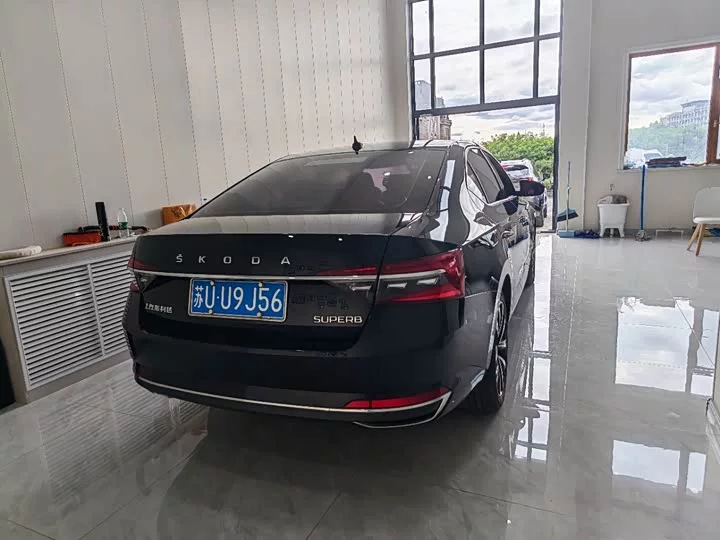 Skoda SuperB