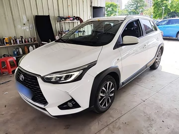 Toyota Yaris L
