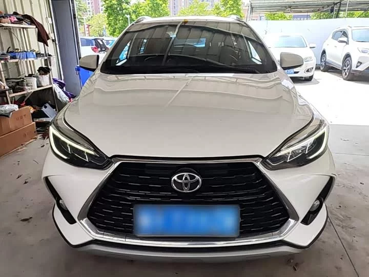 Toyota Yaris L