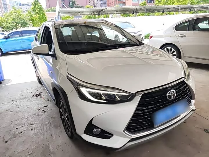Toyota Yaris L