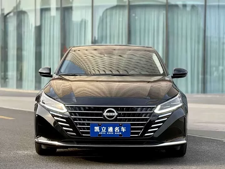 Nissan Teana
