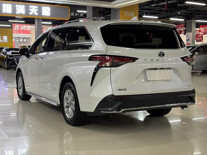 Toyota Granvia