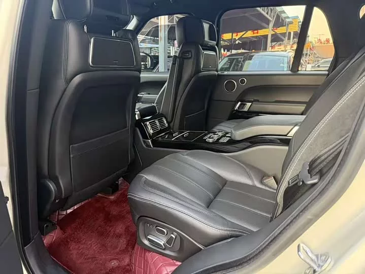 Land Rover range rover