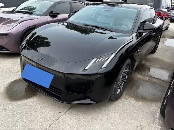 Lynk & Co 10