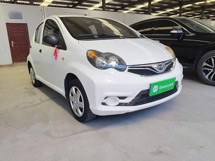 BYD F0