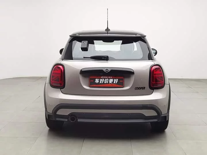 MINI 