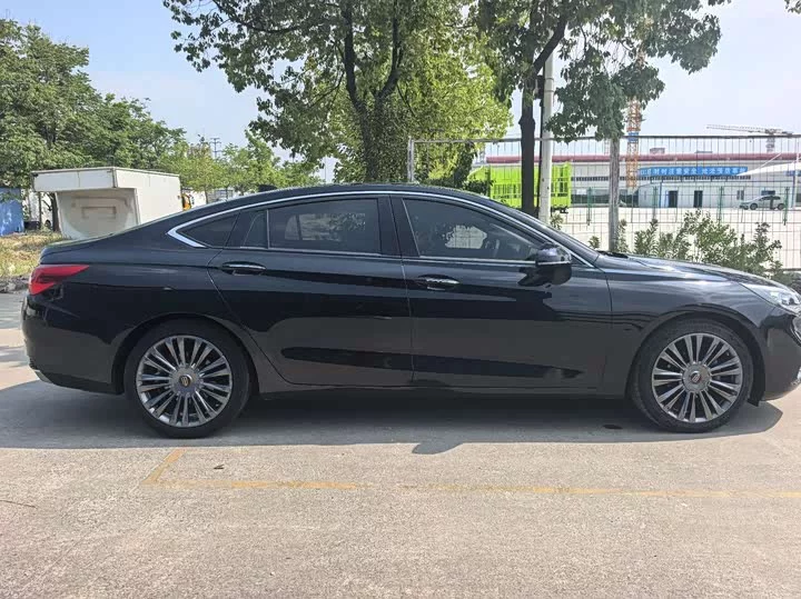 Hongqi H5