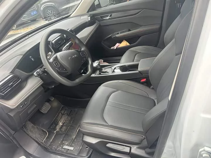Dongfeng Yixuan