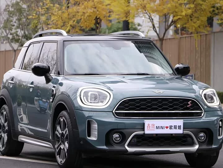 MINI COUNTRYMAN