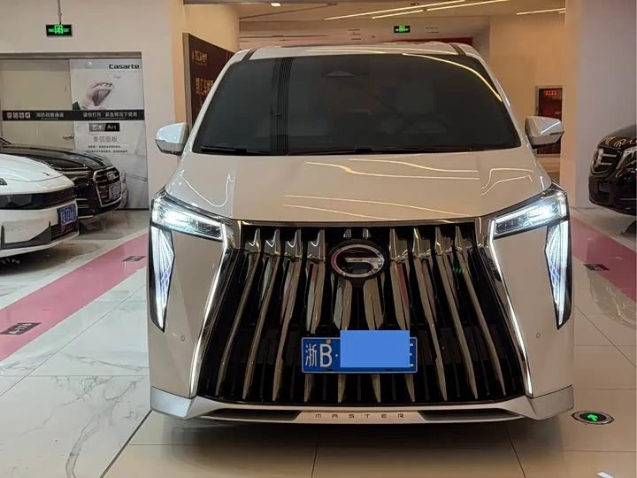 GAC Trumpchi M8