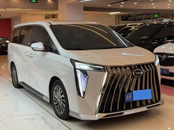 GAC Trumpchi M8