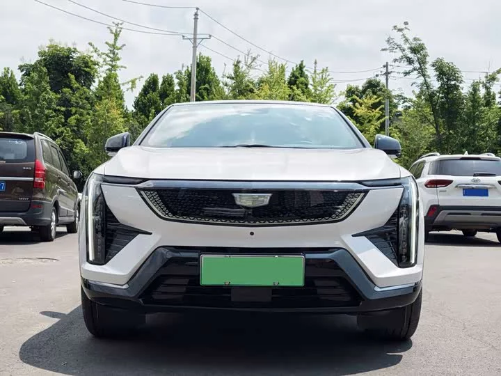 Cadillac IQ Aoge