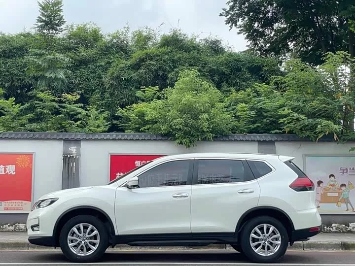 Nissan Qijun