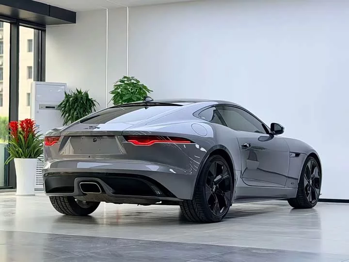 Jaguar F-TYPE