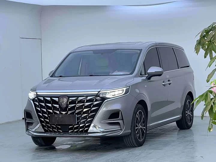 Roewe iMAX8
