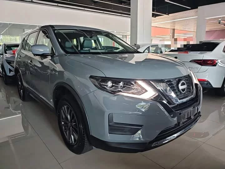 Nissan Qijun