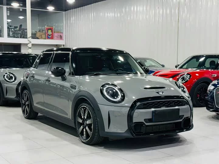 MINI 