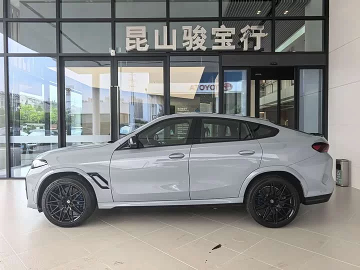 BMW X6 M