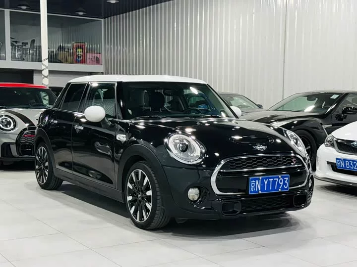 MINI 