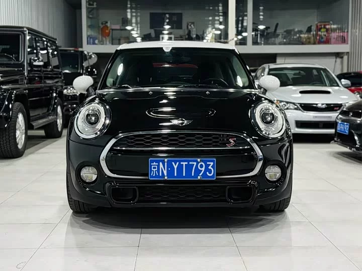 MINI 