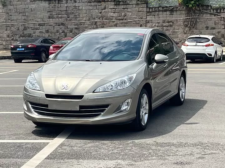 Peugeot 408