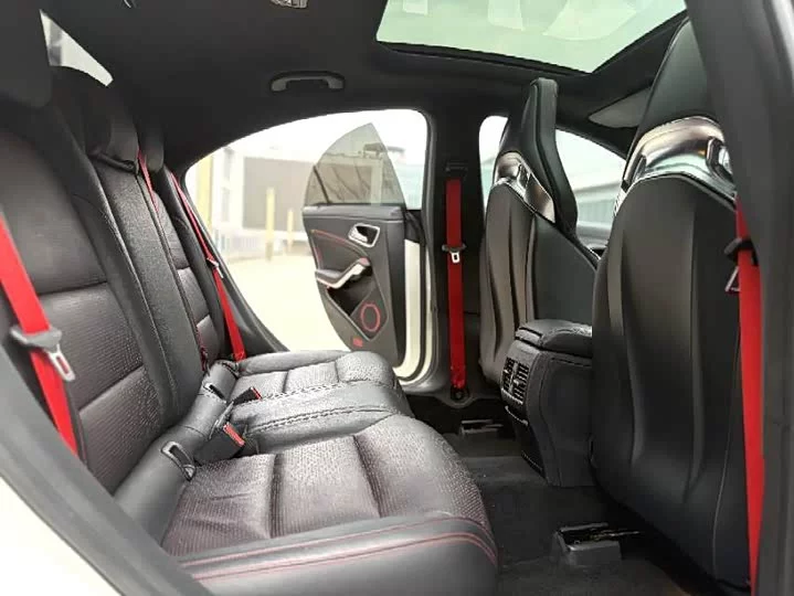 Mercedes-Benz CLA AMG