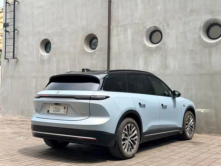 NIO ES6