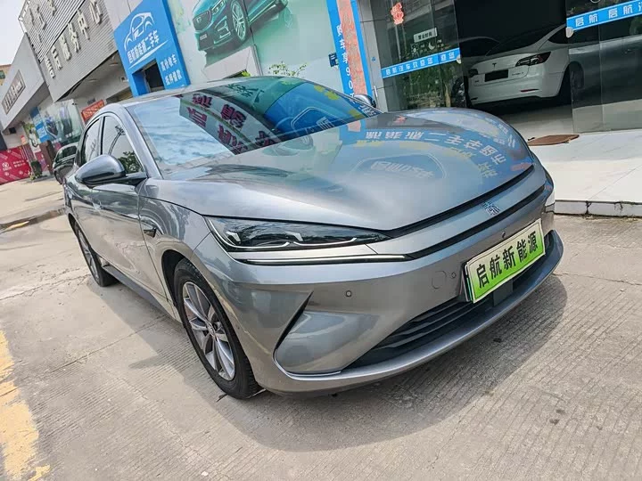 BYD Qin L