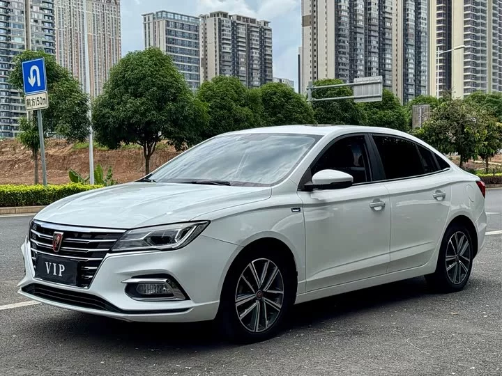 Roewe i5