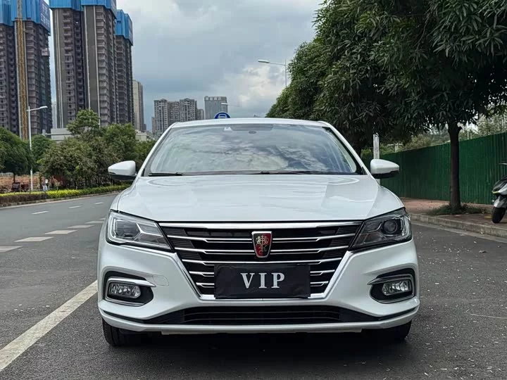 Roewe i5