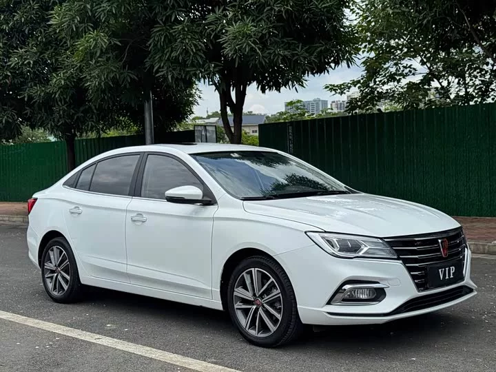 Roewe i5