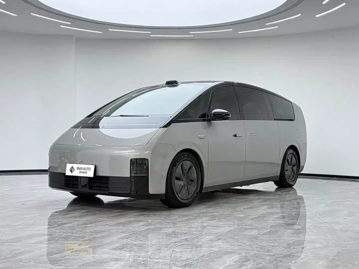 Li Ideal MEGA
