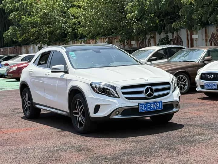 Mercedes-Benz GLA