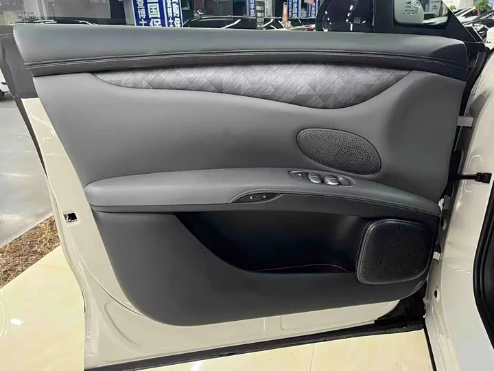 Zhiji LS6