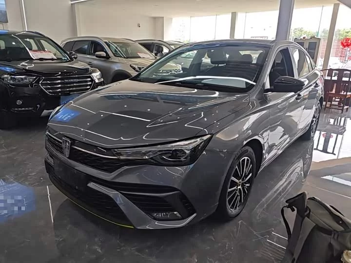 Roewe i5