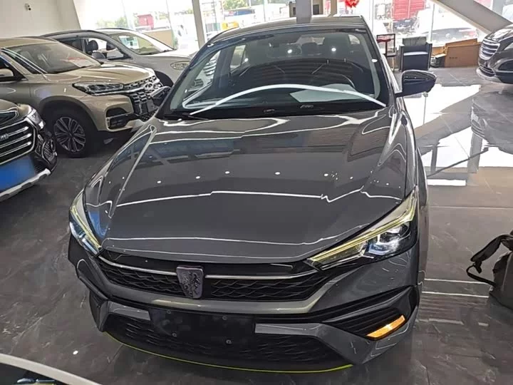 Roewe i5