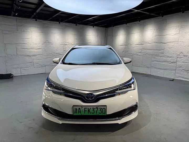 Toyota Corolla Dual Engine E+