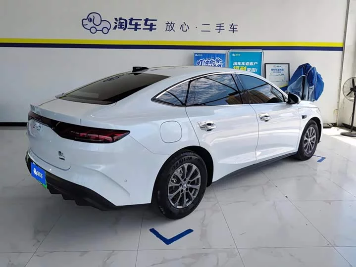 BYD Qin L