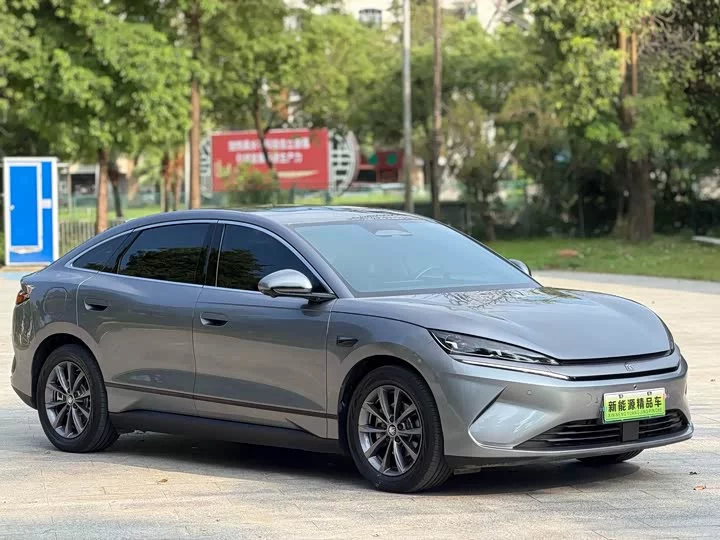 BYD Qin L